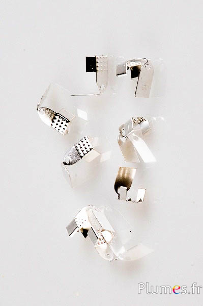 Serre-ruban - 11 x 7 x 5 mm, trou 1.5 mm - argenté